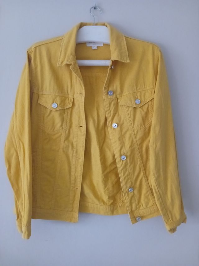 Chaqueta vaquera amarilla
