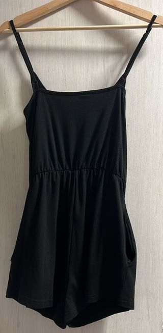 Mono corto SHEIN negro mujer.