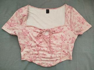 Camiseta rosa de manga corta