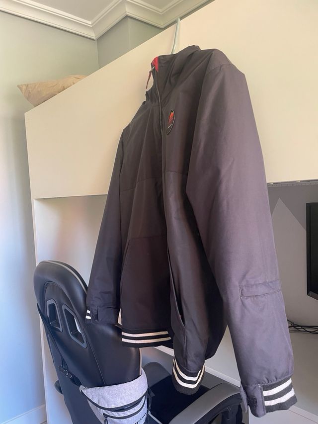 chaqueta decathlon para esquiar