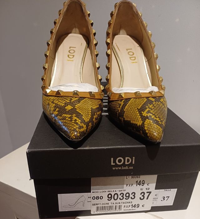 Zapatos Lodi Talla 37 Tacón Tachas Serpiente/piel