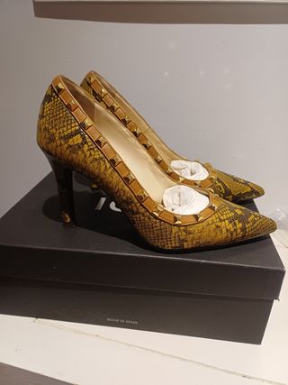 Zapatos Lodi Talla 37 Tacón Tachas Serpiente/piel