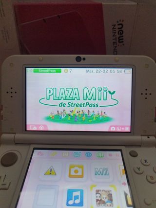 New Nintendo 3DS XL rosa e bianco