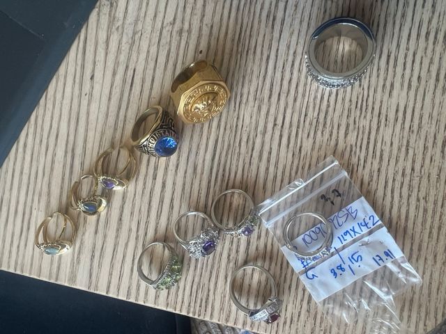 Liquidación pack anillos plateado,dorado, piedras 