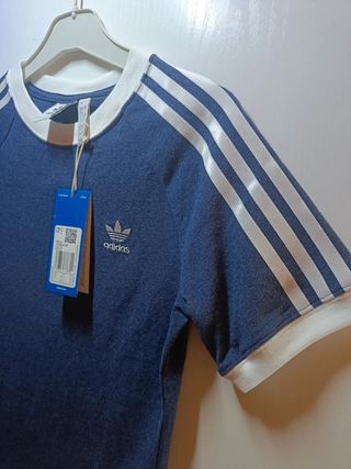 Camiseta Adidas azul marino talla S
