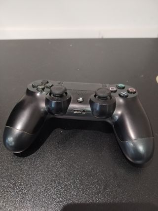 PS4 CON MANDO 500GB