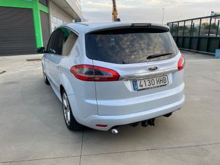 Ford S-MAX 2011