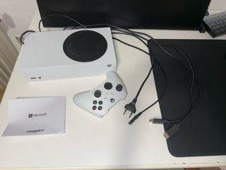 Xbox Series S + Mando Original Blanco 
