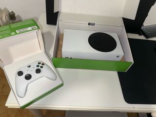 Xbox Series S + Mando Original Blanco 