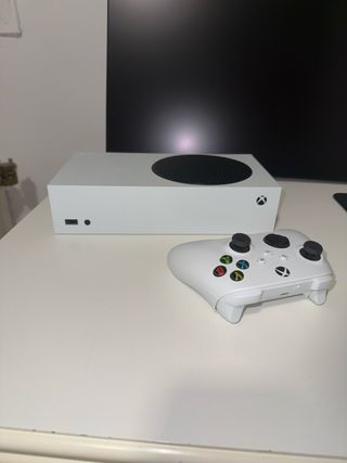 Xbox Series S + Mando Original Blanco 