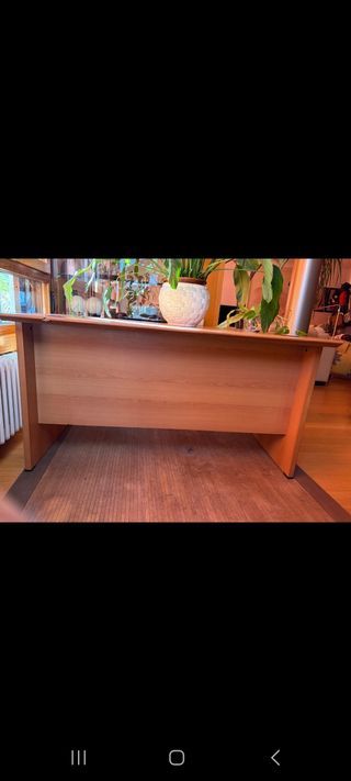Mesa de madera para despacho