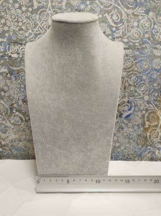Dos Expositor para bisutería - Busto para collares