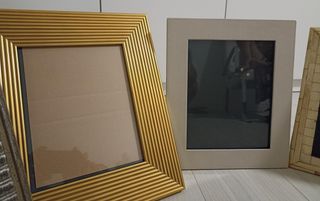 4 Marcos grandes en distintos acabado.