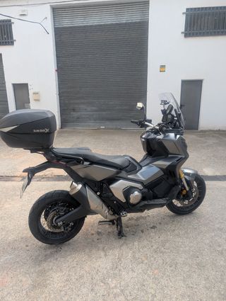 HONDA X-ADV 750 març 2023 13000km