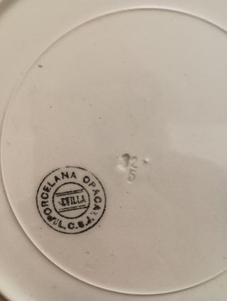 8 Platos y Fuente China Opaca LCSJ Sevilla