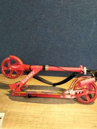 Patinete Arebos Rojo con Ruedas LED