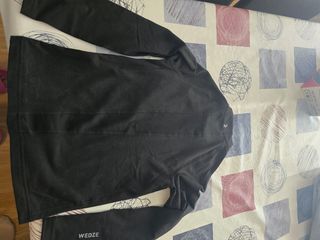 Camiseta térmica negra cuello alto
