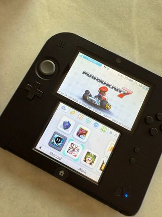 Nintendo 2ds + accesorios y juegos