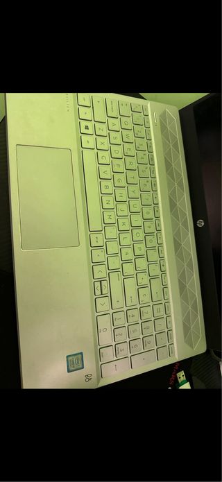 Portátil HP Pavilion 15 i5 8ªGen 8GB RAM SSD W11