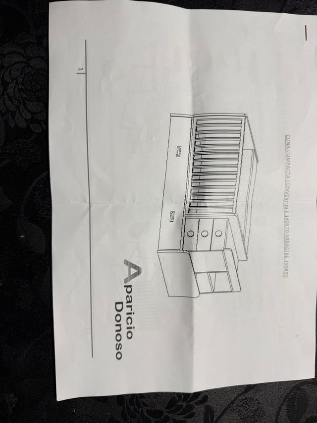 Cuna convertible con cambiador