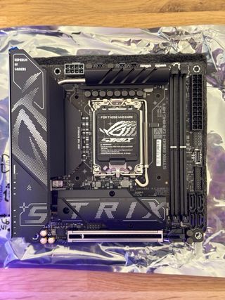 B860-I ITX ASUS ROG STRIX NUEVA