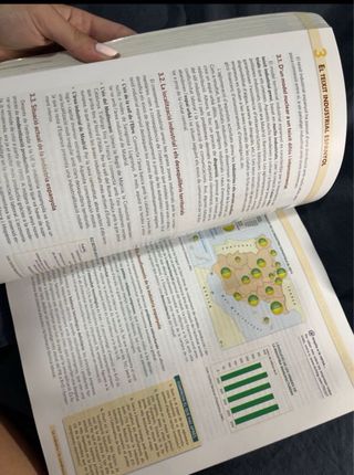 GB (GEOGRAFIA) BATXILLERAT AULA 3D (Catalan Edi...