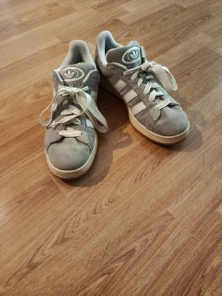 Zapatillas Adidas Campus Grises y Blancas