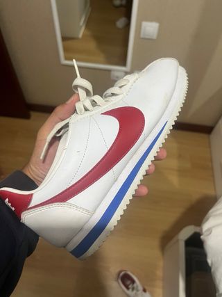 Nike Cortez Talla 41 Blancas y Rojas