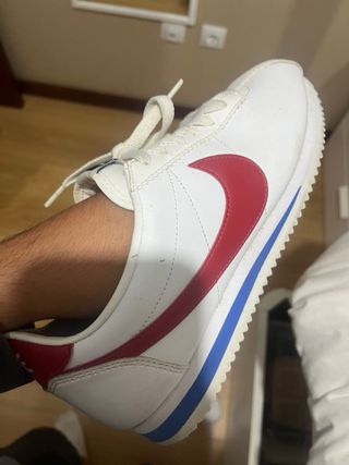 Nike Cortez Talla 41 Blancas y Rojas