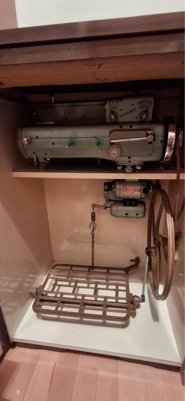 Máquina de coser Refrey Transforma