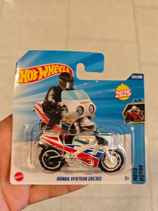 Hot Wheels Honda VFR750R (RC30) 2025