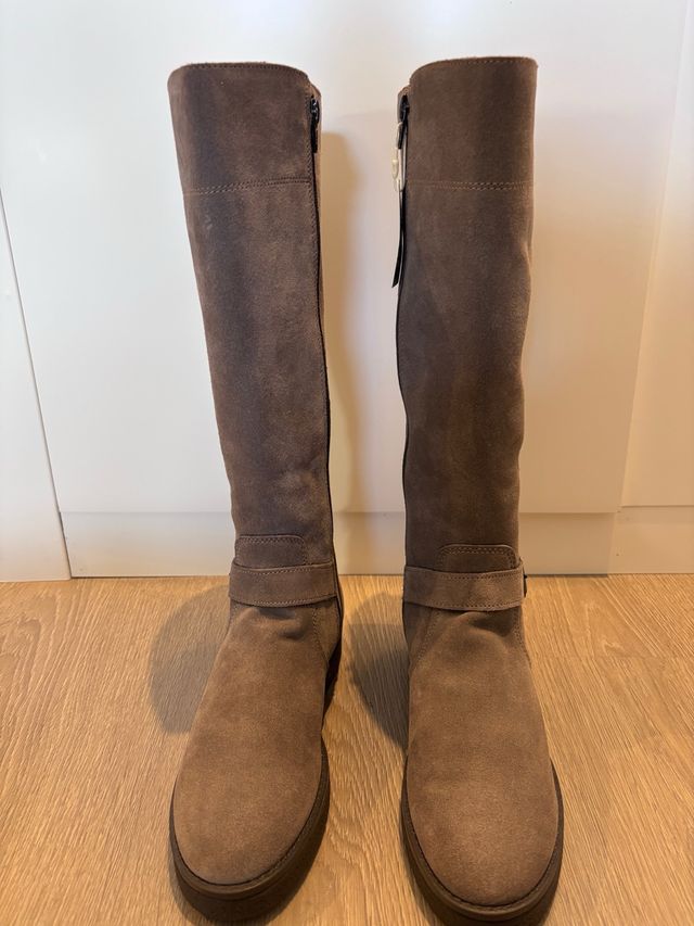 Botas altas ante Esprit