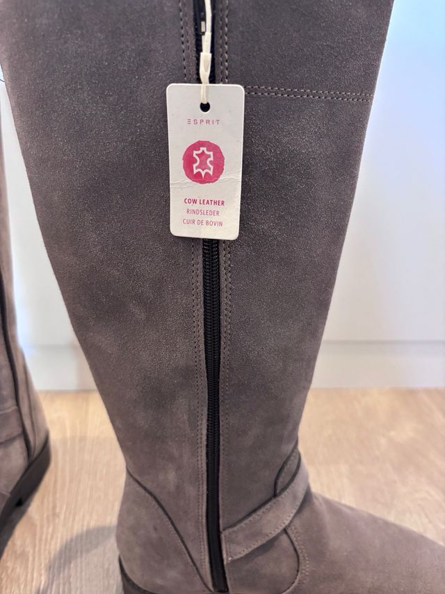 Botas altas ante Esprit
