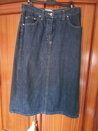 Falda largo 75 cm.