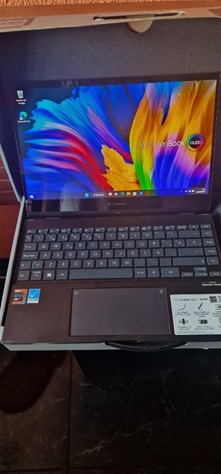 ASUS ZenBook 13.3 i7-1165G7 16GB RAM Táctil 2 en 1