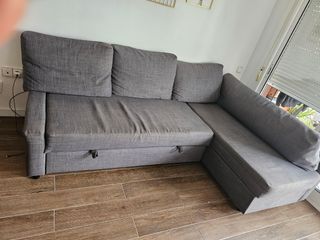 Sofá cama gris de tela