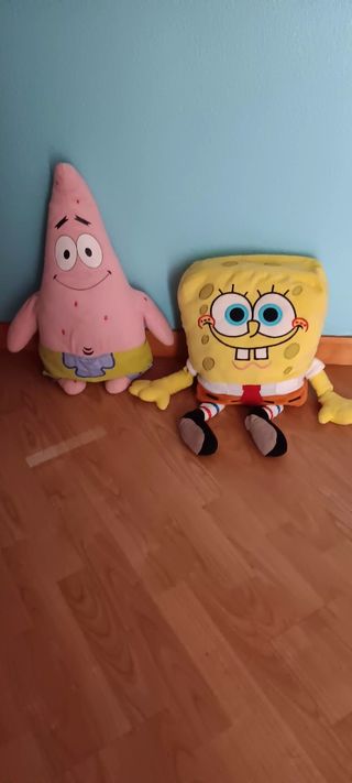 Muñecos Bob Esponja y Patricio 10 euros  los dos