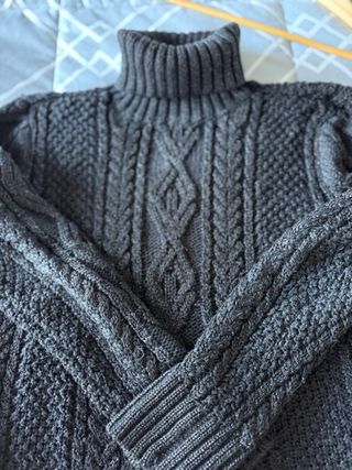 Jersey Pedro del Hierro Negro Cuello Alto