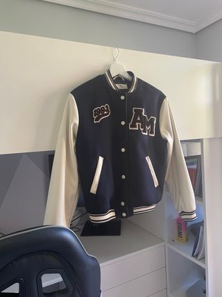 cazadora de cuero del H&M 