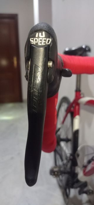 Bicicleta de carretera EXODUS Roja