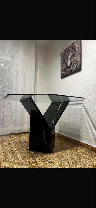 Mesa cristal y mármol diseño moderno