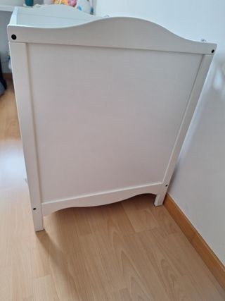 Cuna blanca 60x120 con colchón Muelles Ensacado .