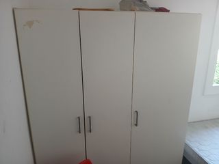 Armario blanco 3 puertas