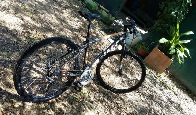 2 Bicicletas de  Montaña 26 MTB B-PRO y AFX Conor