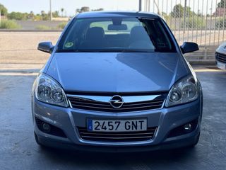 Opel Astra 2009 1.7 cdti 110cv ( muy cuidado)