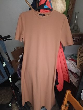 Vestido marrón Zara