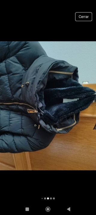 Abrigo negro de Zara