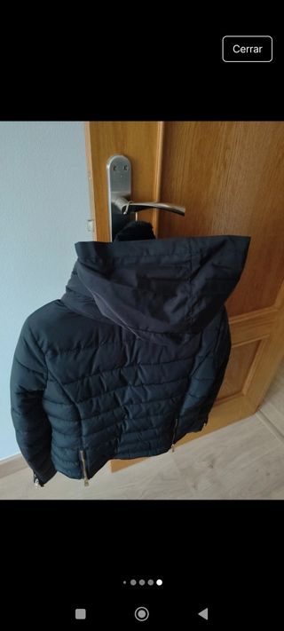 Abrigo negro de Zara