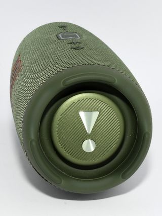 Altavoz Bluetooth JBL Charge 5 Verde y Dorado
