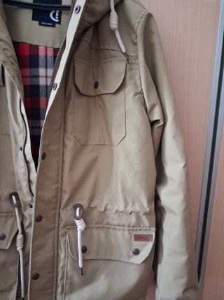 Parka de caballero, TallaL. Muy abrigada.